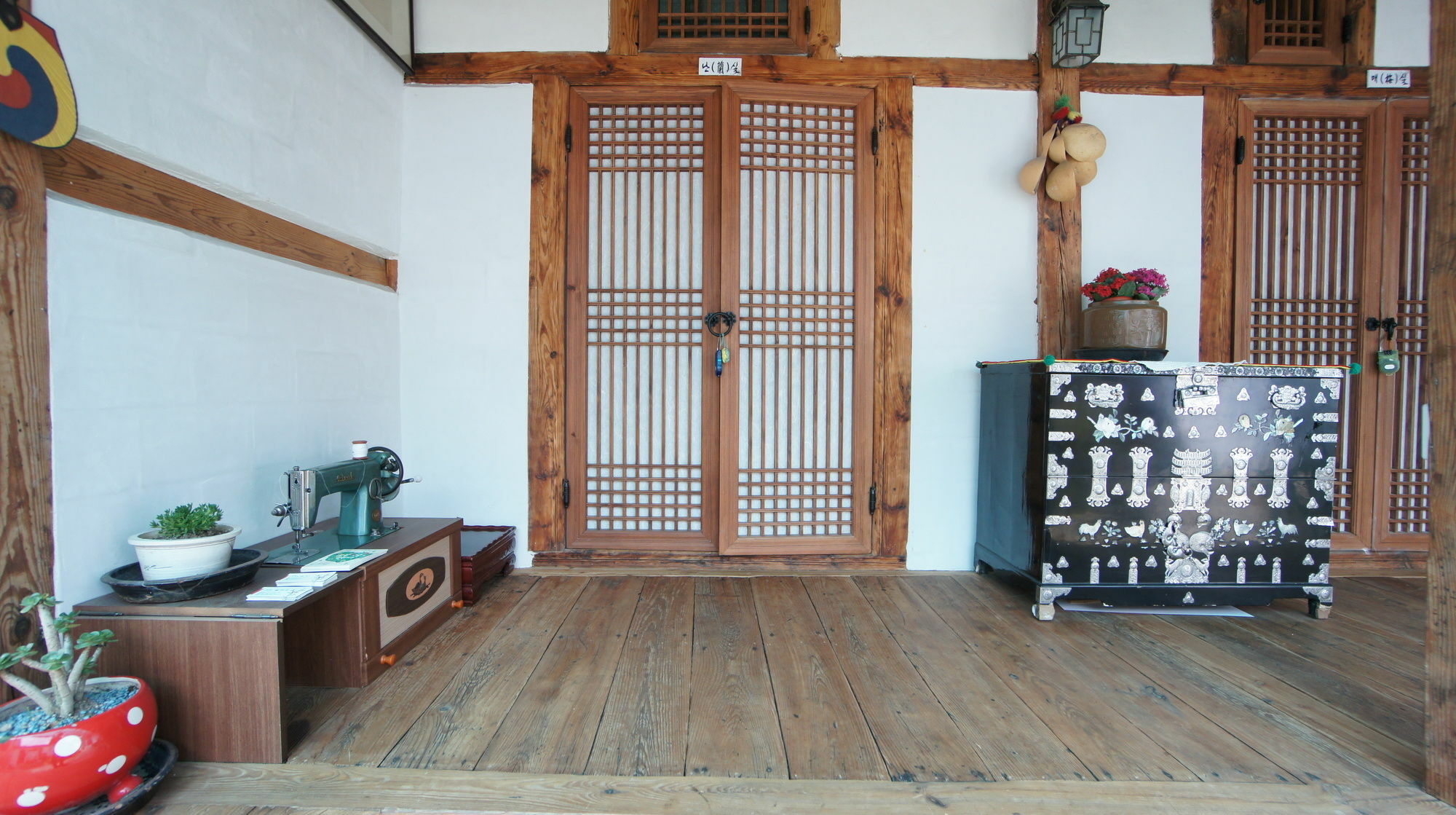 1928 Suimmaru Hanok Guesthouse Чонджу Экстерьер фото